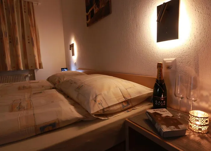 Azur Апартаменты *