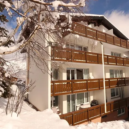 Azur Apartament *